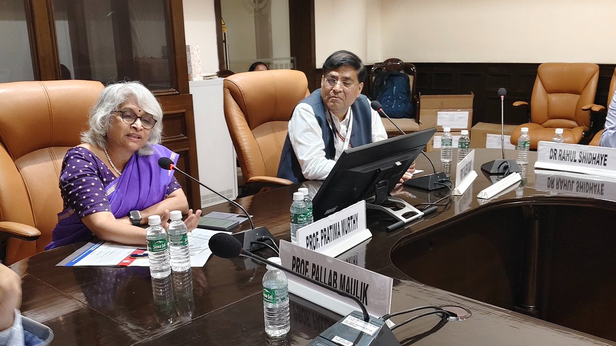 Experts Prof Rajesh Sagar, Prof Pallab Maulik, Prof Pratima Murthy, Dr R Thara, and Dr Rahul Shidhaye highlighted the need for #multidisciplinary approaches, scalable interventions, and stronger links between #MentalHealth and #chronicdisease treatment. 

#ChronicDiseaseCare