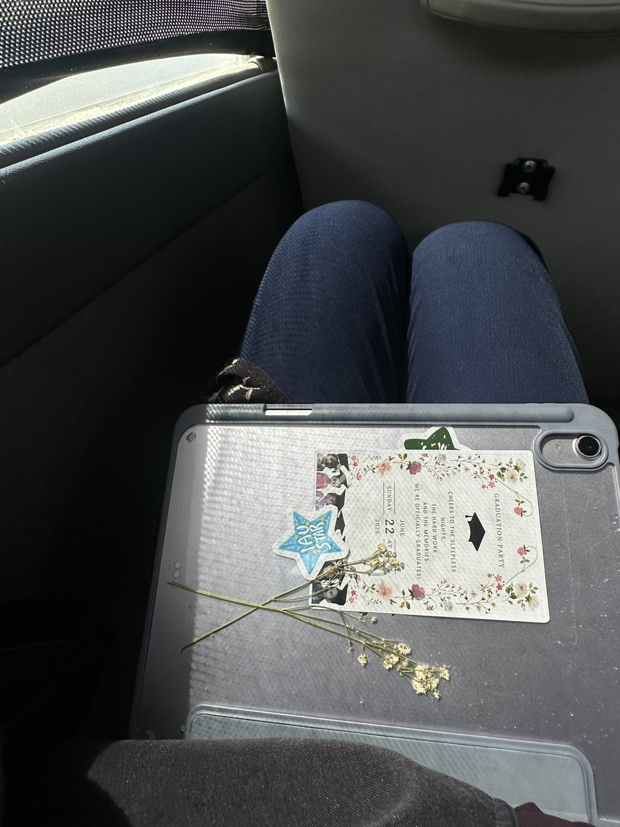 بَتول tweet media