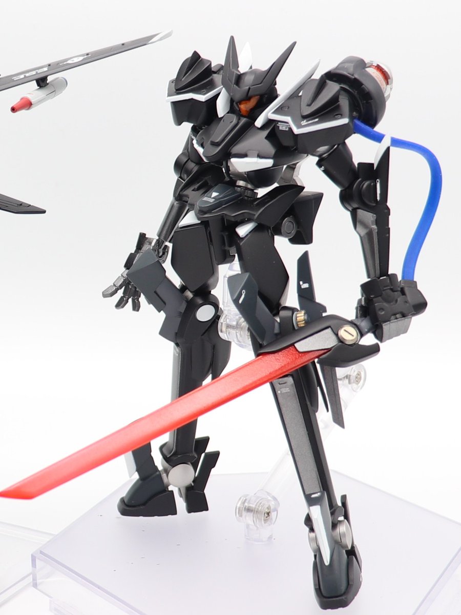 GrahamFlag's tweet photo. #ガンダム00 
特攻してから15年ですか‥‥。
知らぬ間にGNフラッグが満を持してHGで登場しているし‥‥。
歳を取るわけだ😨 https://t.co/0mnrmOJlGG