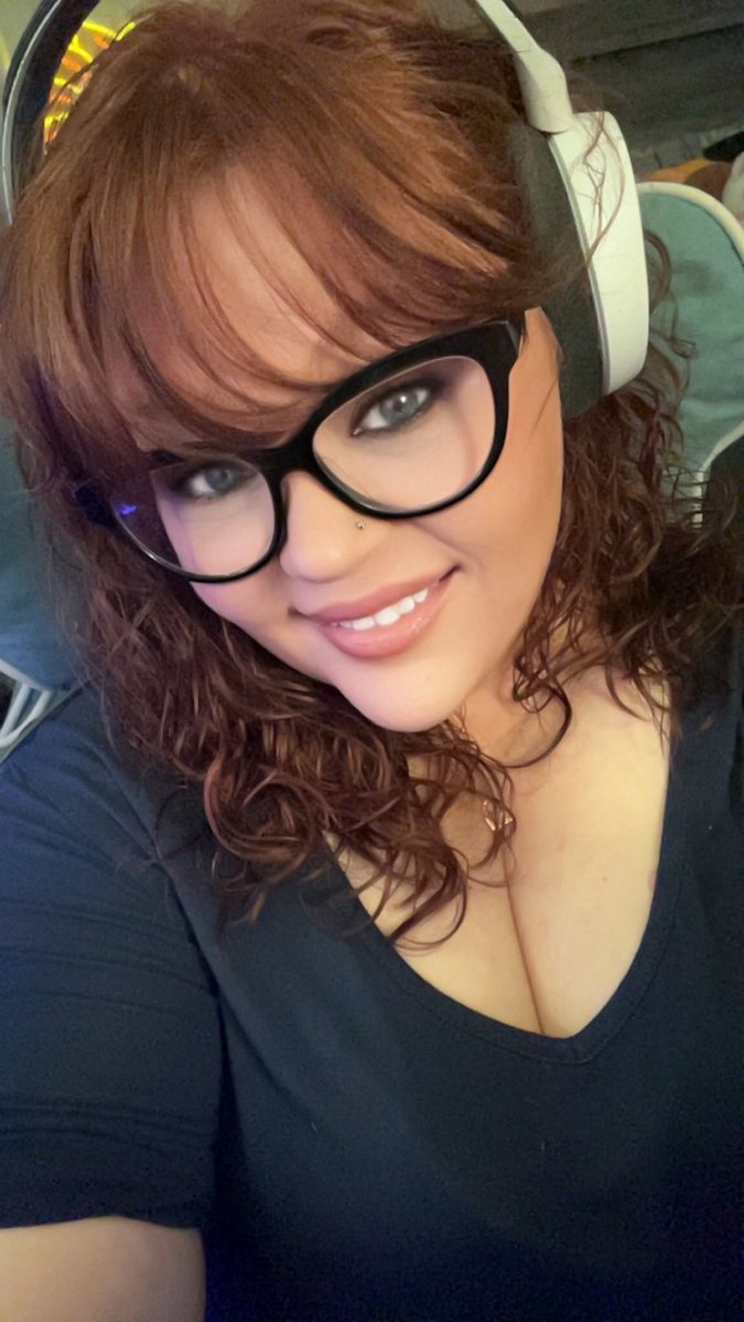 Live now! Back into <a href="/VoyagersofNera/">Voyagers of Nera ⛵ Ships & Spirit Update!</a>, I’m totally not addicted and can stop at anytime…. Just not today!! 

Drops too! Y’all get in here! 
Twitch.tv/Meistar 🌻