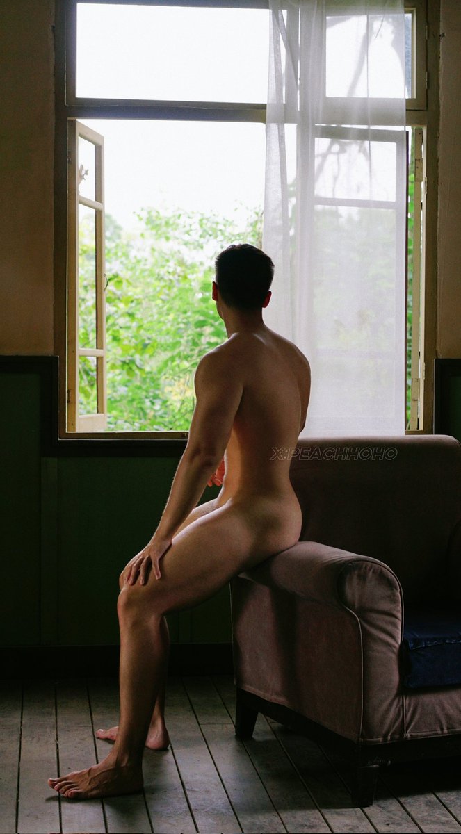 出镜:<a href="/pilotcharliexxx/">he llowo rd</a>
📷:<a href="/peachhoho/">桃子赫peachhoho</a>
周末在平潭，有可以拍的模特吗？
#男体摄影 #男体写真