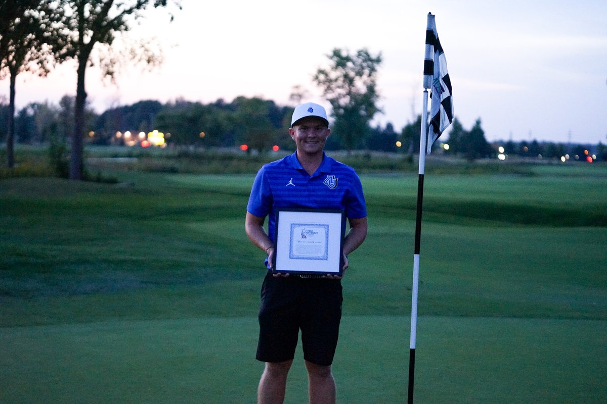 Congratulations to <a href="/AuroraU_Golf/">Aurora University Golf</a>'s Jackson Hulsey for his individual win at the Folds of Honor Challenge!