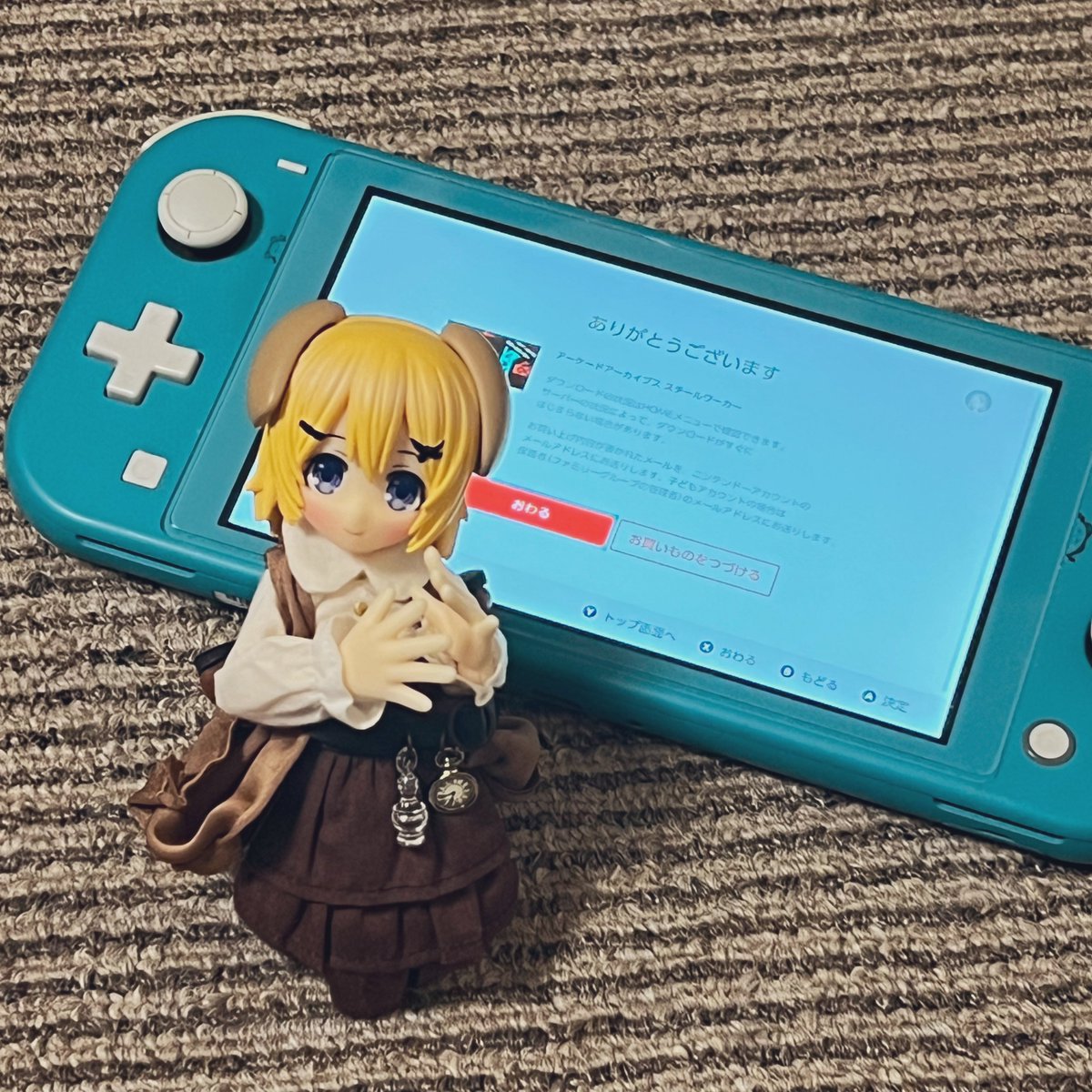 lexelias's tweet photo. アケアカ スチールワーカー を買いました…('▽'*)…コレ…レミングスのご先祖様だ…でも音と画面はスペースインベーダーなのね!MZみたいな画面のバイクのゲームも来ないかな?くるっと回るやつ!
#doll #piconeemo #azonejp #アゾン #アゾカツ #ミミーガーデン #NintendoSwitch https://t.co/RkENs287vU