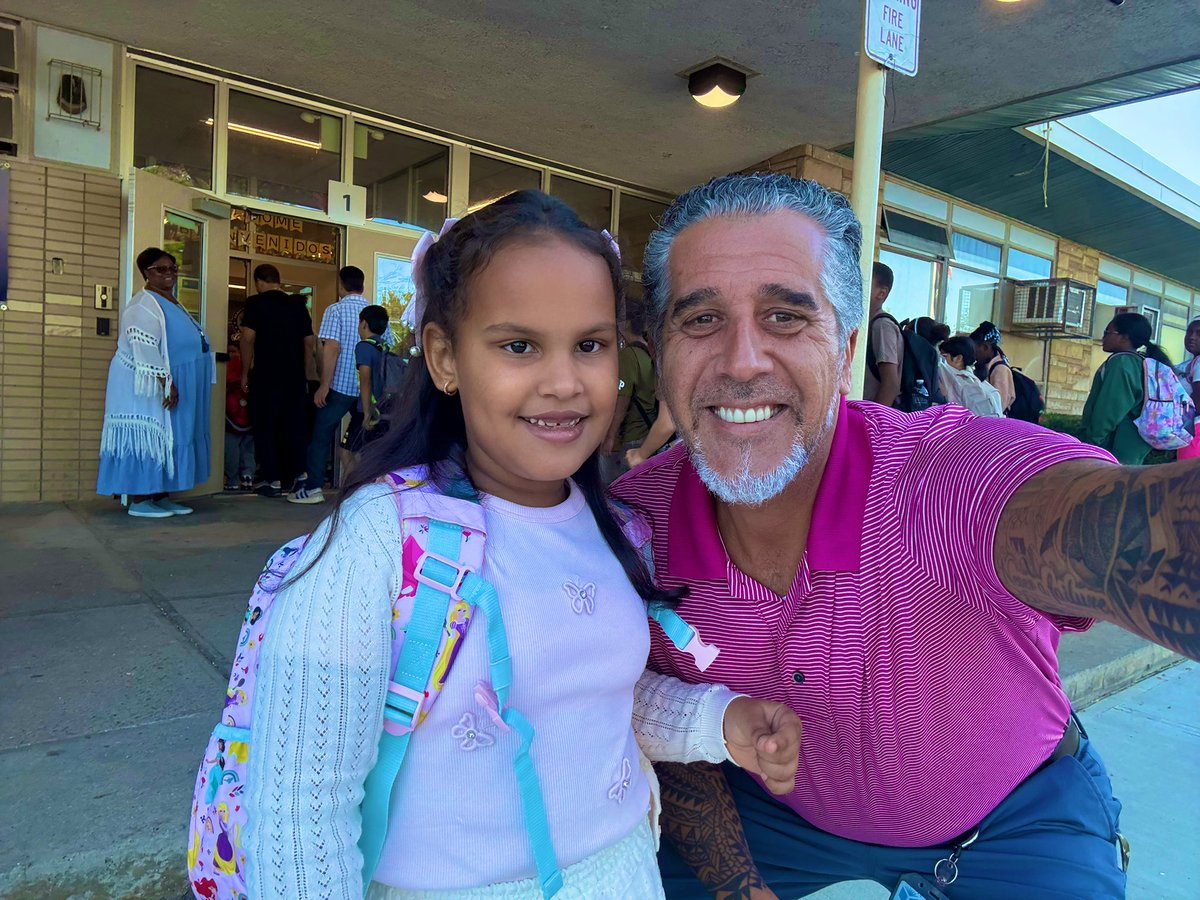 Happy Birthday Jasibe! Everyday, we celebrate our youngsters here at FS 32, sharing kindness and respect. 💙💛 <a href="/YonkersSchools/">Yonkers Public Schools</a> <a href="/AnibalSolerJr/">Aníbal Soler, Jr.</a> <a href="/RcollinsJudon/">RoseAnne Collins-Judon</a> <a href="/LissetteCC13/">Lissette María-Colón Collins</a> <a href="/FamilySchool321/">Family School 32</a> <a href="/yft860/">Yonkers Federation Of Teachers</a> <a href="/YonkersCPTA/">YCPTA</a> <a href="/YonkersPD1/">Yonkers Police 1st Pct</a> <a href="/YPSlearning/">Dr. Michelle Yazurlo</a>