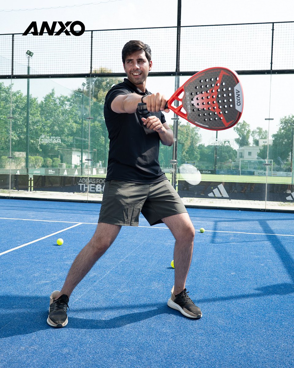ANXO45593244964's tweet image. With ANXO Padel Rackets, every shot counts – precision, control, and style on the court. 🎾🔥

Are you ready to dominate the blue turf? 💪

Check - shorturl.at/Z9fdU

#playwithpower #ANXO #padellife #padelindia #smashit