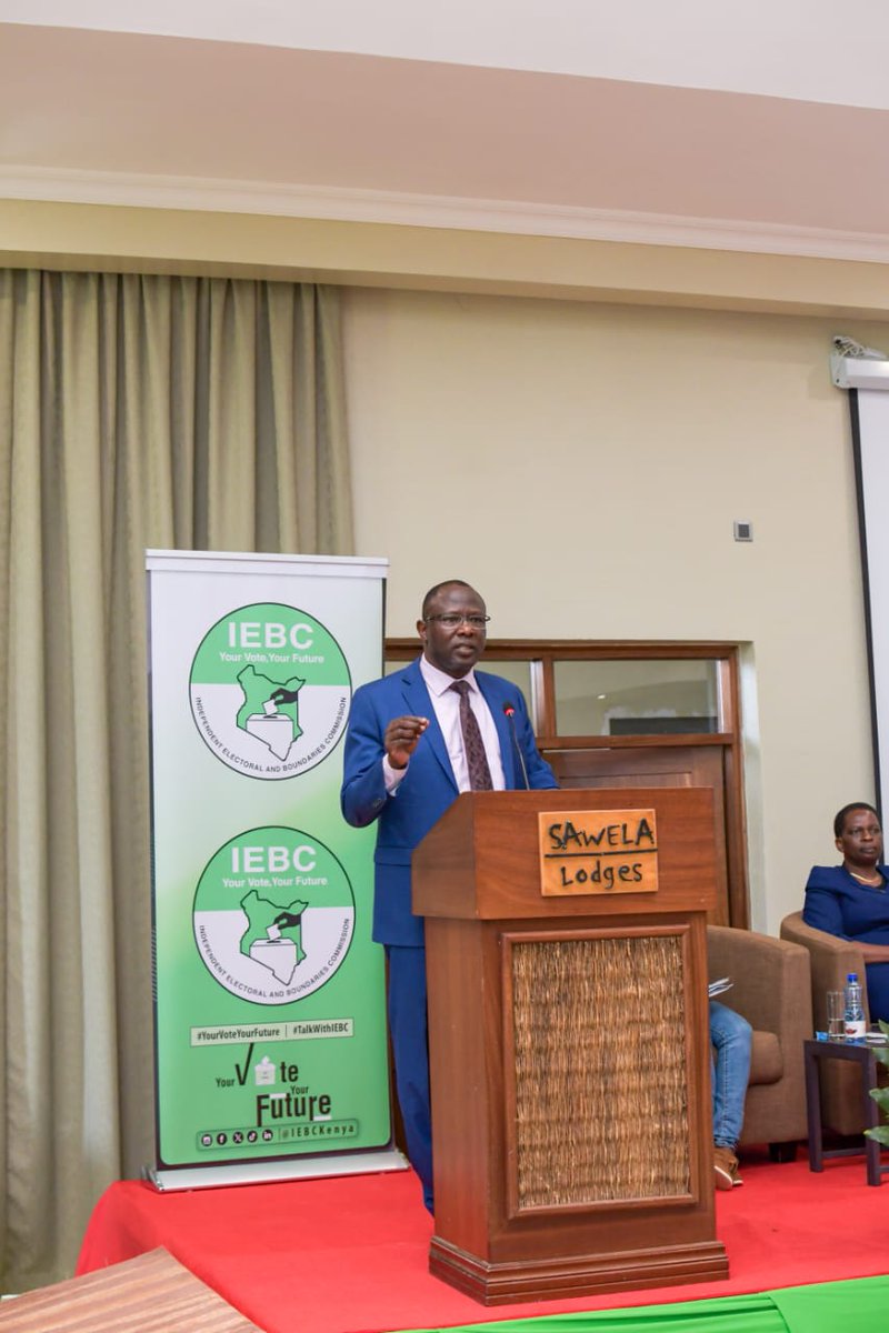 IEBCKenya's tweet photo. The Chairperson observed that Kenyans were asking @IEBCKenya to improve on the duration of time in results transmission, enhance information sharing and communication. He urged staff to engage all stakeholders, inform and educate them on Commission processes and timelines.

#27thNovByElections #TalkwithIEBC #StopFakeNews #YourVoteYourFuture