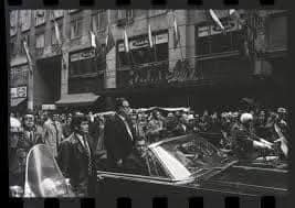 RadioUmbral's tweet photo. Nunca Chile se vio tan lindo

18 de septiembre 1971 y 1972 

La Historia es Nuestra https://t.co/eS83kHXUtJ