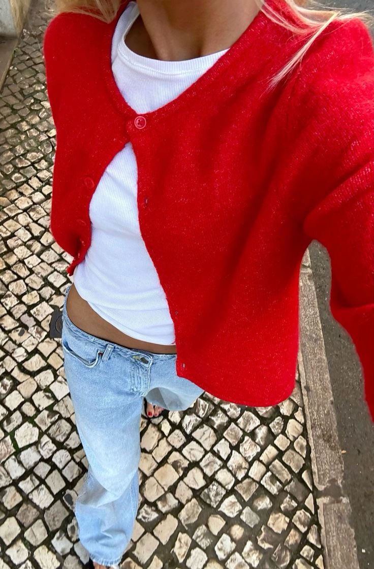 cardy cardigan tweet media