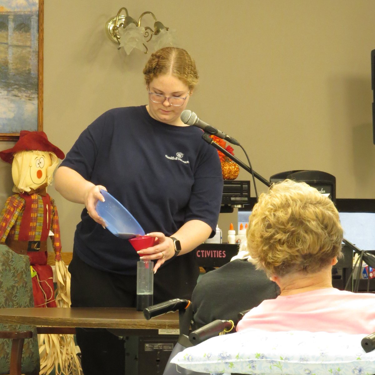 MountainCityRC's tweet image. We finished our week of &quot;Back to School&quot; with a bang at @MountainCityRC by attending Ms. Tater&apos;s Science Class! We were shown science experiments, with one resulting in a sensory slime putty!
#MountainCityRehabCenter #BackToSchool #ScienceClass #Science #Experiments #Slime #Putty