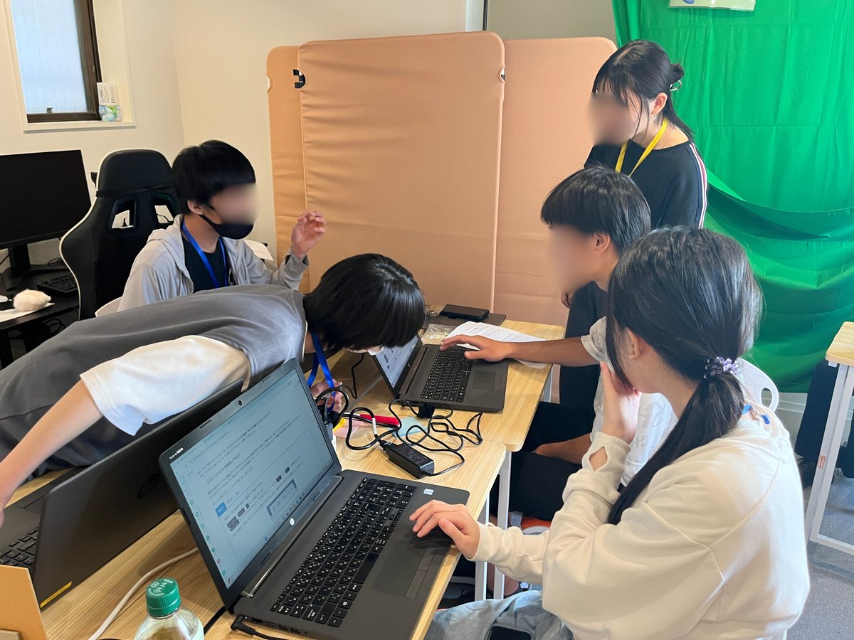 npo_clack's tweet photo. 【秋季TechRunwayが開講💻🎨】
大阪・東京で今季スタート✨
プログラミングのエンジニアに加え、デザインを学ぶデザイナーコースが新設!
「前のTRが楽しかったから今回も参加」と笑顔で語る生徒も☺️
#TechRunway #CLACK #テクリエさぎのみや https://t.co/DbGkfsly2F