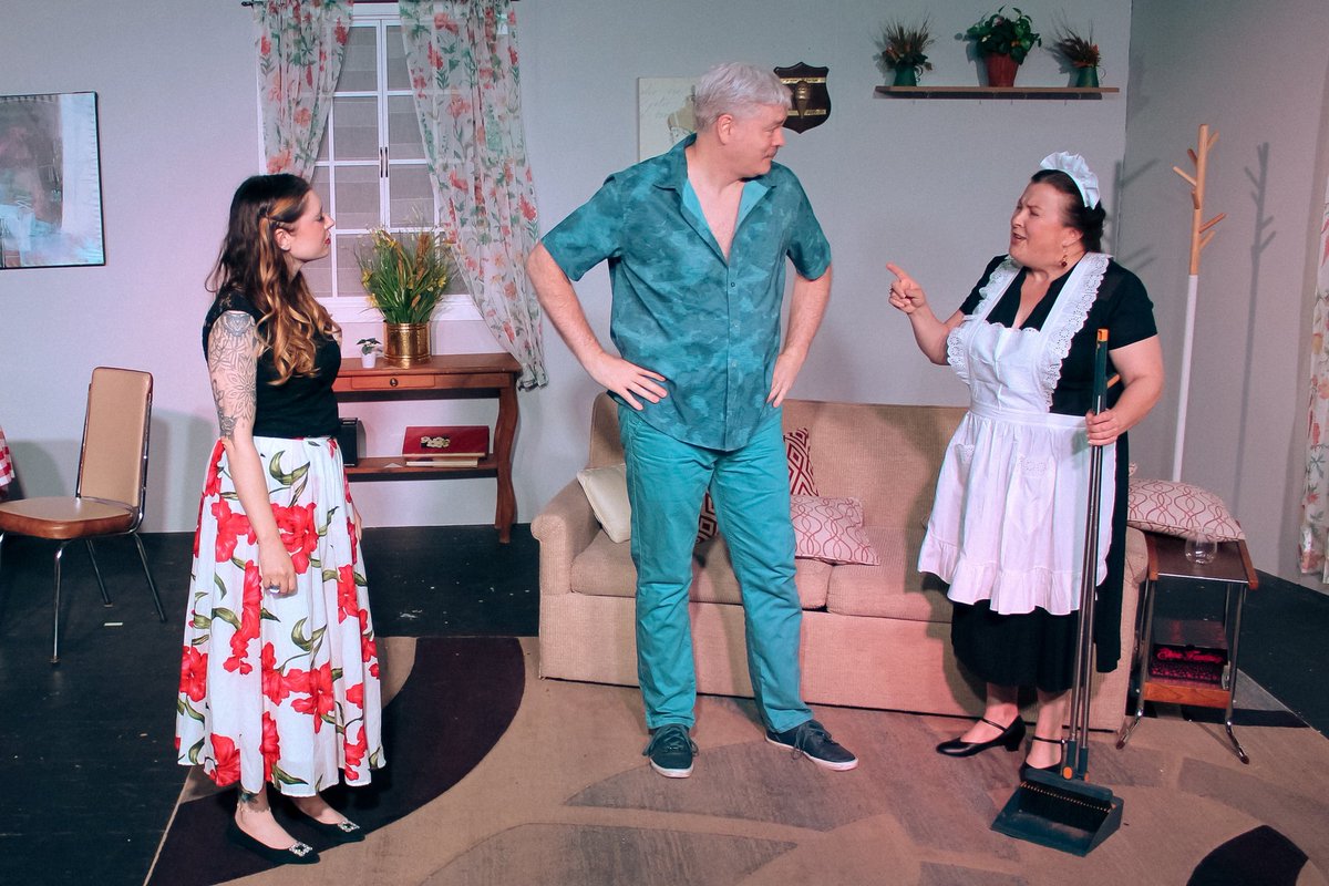 🎟️ Book now: minifridgetheatre.com 

Opening Night! 

If the Shoe Fits starts tonight — tangled romances, botched murder plots &amp; big laughs. 

Sept 18–Oct 4. 

#YXEEvents #YXE