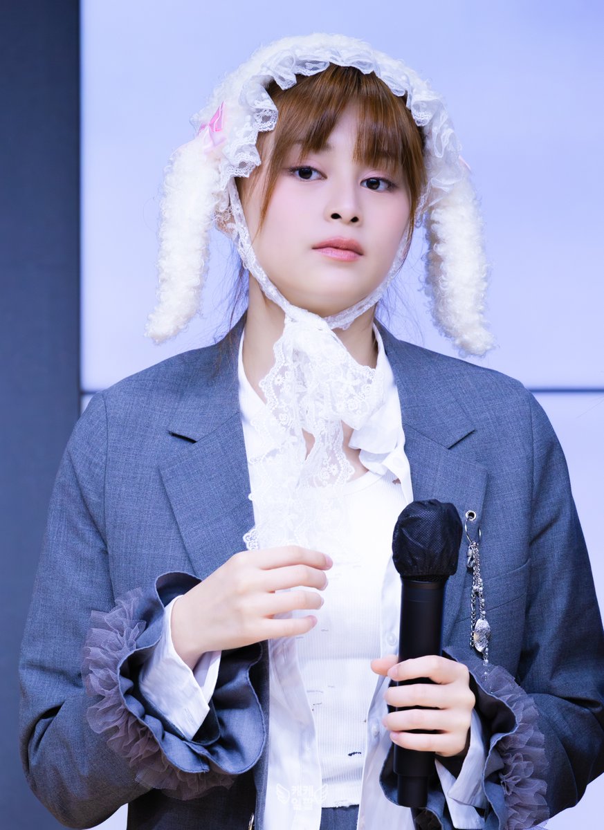 sangmi_18's tweet image. 250914 팬사인회 강남스테이지

#AtHeart #앳하트 #KATELYN #케이틀린