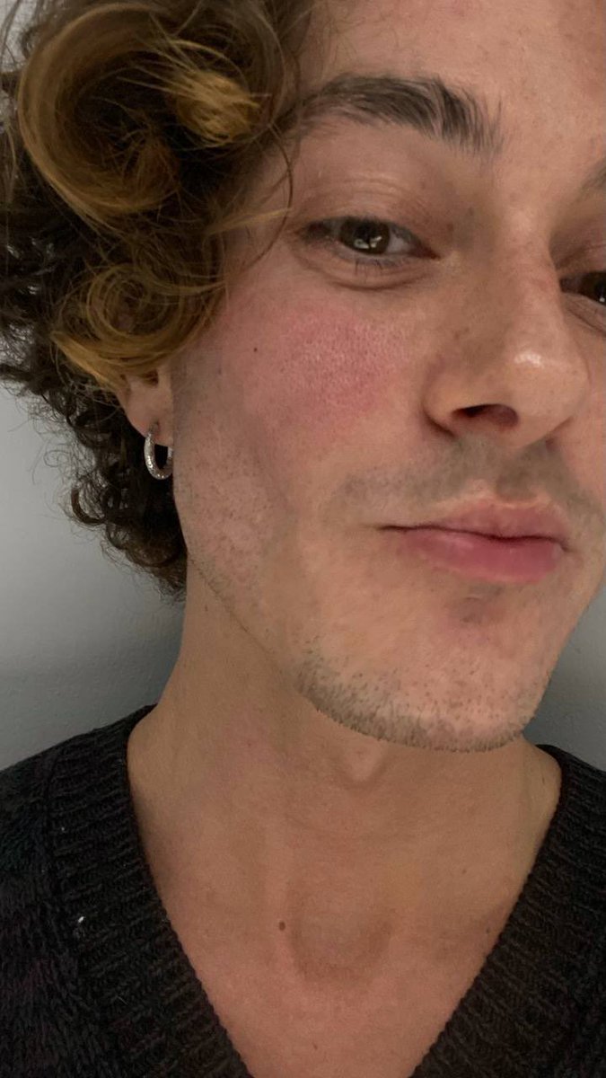 дневное свидание было лучшим решением за неделю! ✨ 
особенно с красивым артистом балета)