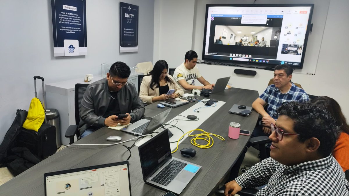 LatintelMX's tweet image. Presentación de pantallas interactivas @OneScreen_LATAM  al equipo de trabajo de @GrupoMassMX 

#OneScreen #pantallasinteligentes #pantallasinteractivas #PizarraInteractiva