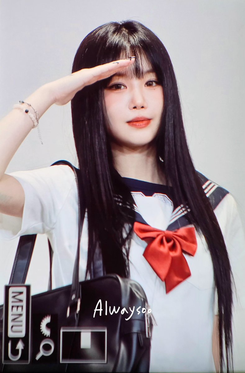 _Alwaysoo's tweet photo. 250918 애플뮤직 대면 수진

🫡🎀

#수진 #SOOJIN https://t.co/b4v9sTb0r9