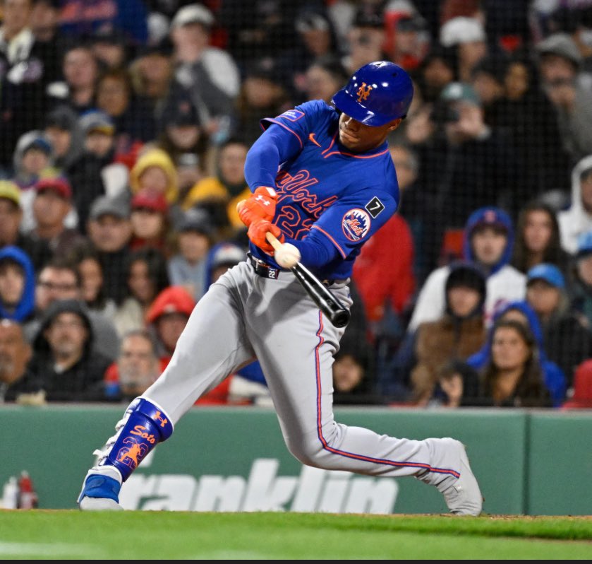 BlazinHotBets's tweet photo. MLB Home Run #1🎲💎 
Juan Soto HR (+303 DK)💣

100 LIKES FOR THE PAIR💕

- Soto went yard yesterday and walks right back into another great matchup to do it again tonight.

Matchup: Randy Vasquez (RHP) ▪️ 13% barrel rate allowed vs LHB ▪️ Heavy fastball/cutter/curveball mix

Soto vs this mix: ▪️ Last 38 ABs: 6 HRs, 34% barrel rate ▪️ 24 HRs this season vs this pitch profile ▪️ Already took Vasquez yard before

- Overall Soto is red hot, owns this pitch mix, and has history against Vasquez. Perfect setup for back-to-back bombs 💥

📊RESEARCH FROM @hofapp💕💎

USE code BLAZIN for a 7 day free trial and 50% off your first month!