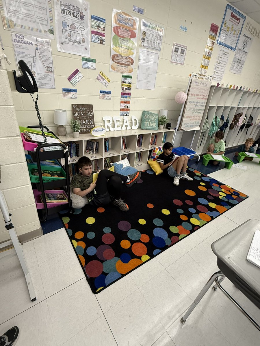 Robin Bayer tweet media