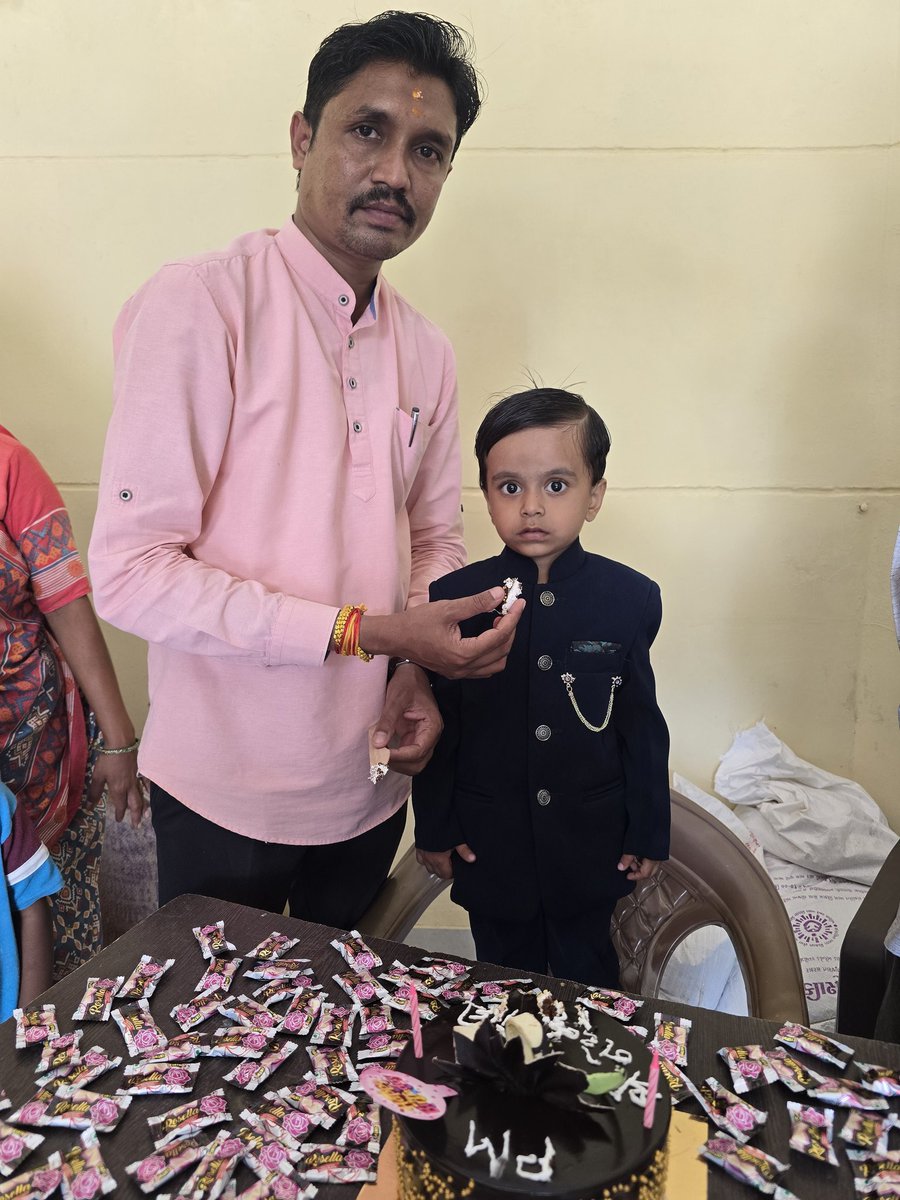 DabhiVimal2's tweet photo. Birthday calibration PM shree Narendra Modi sir.
@BJP4Gujarat @narendramodi
@CRPaatil @Bhupendrapbjp
@BJP4India @devusinh https://t.co/HrscgUva43