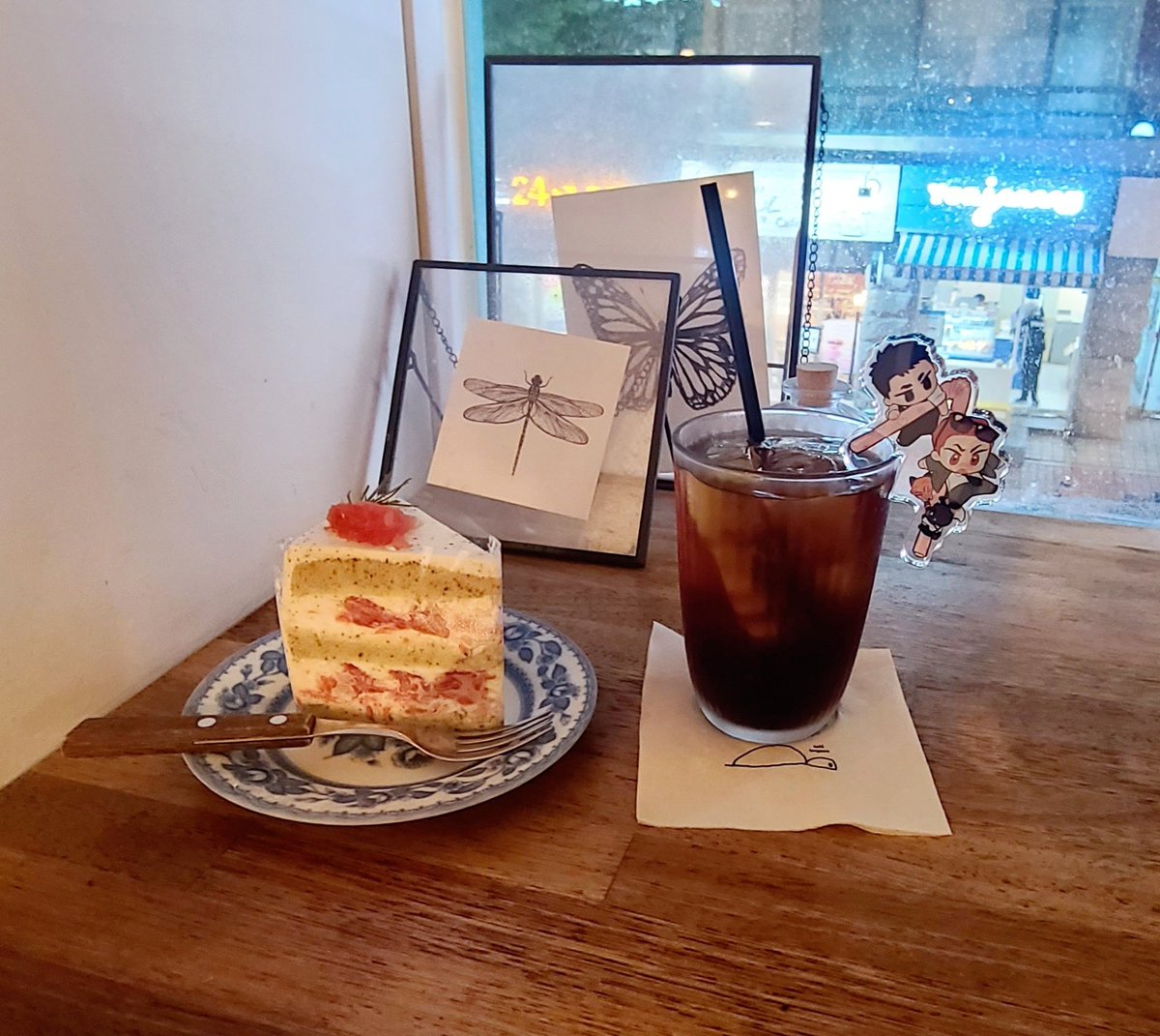 은혜로운 언덕님 공구해 주셔서 이 늦덕은 항상 감사한 마음뿐입니다🥹🥹🥹
다른 분 꺼 보면서 부러워했는데 드디어 제 품에 들어와서 너무 기쁘고 너무 예쁩니다 정말 감사해요🥰🥰🥰
<a href="/0909ebot/">언덕배기 공구(쉬어가기)</a>