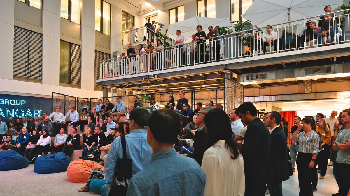 FFMDataScience's tweet image. WOW! 🎉 Huge THANK YOU to everyone who came, organized, supported, and facilitated yesterday's event! The energy? Absolutely electric ⚡ – both on the main stage and in the campfire rooms! You all made it special. @lufthansa