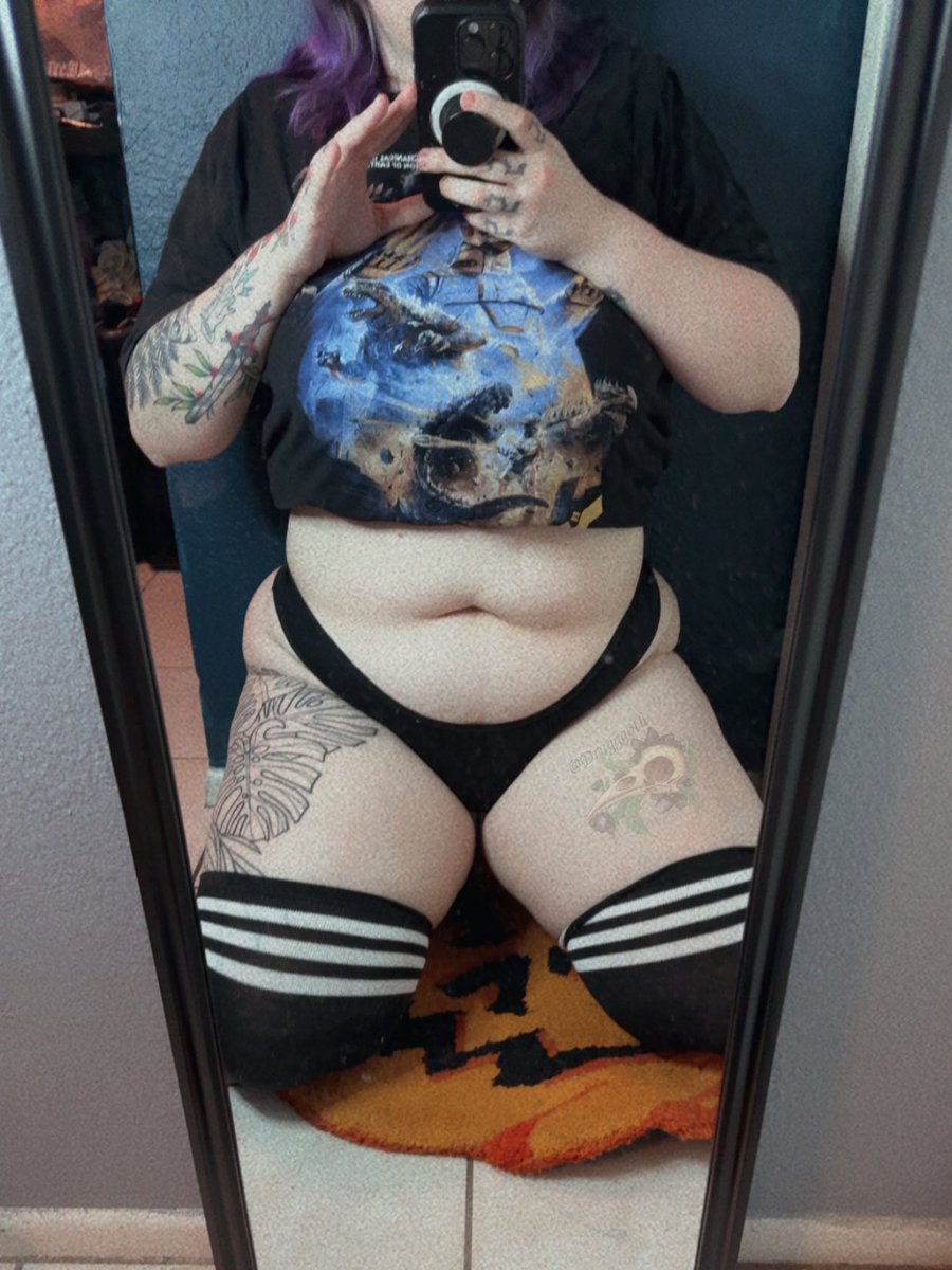 drugggoth's tweet photo. Thick Thursday 🤭 https://t.co/783s1OJMG9