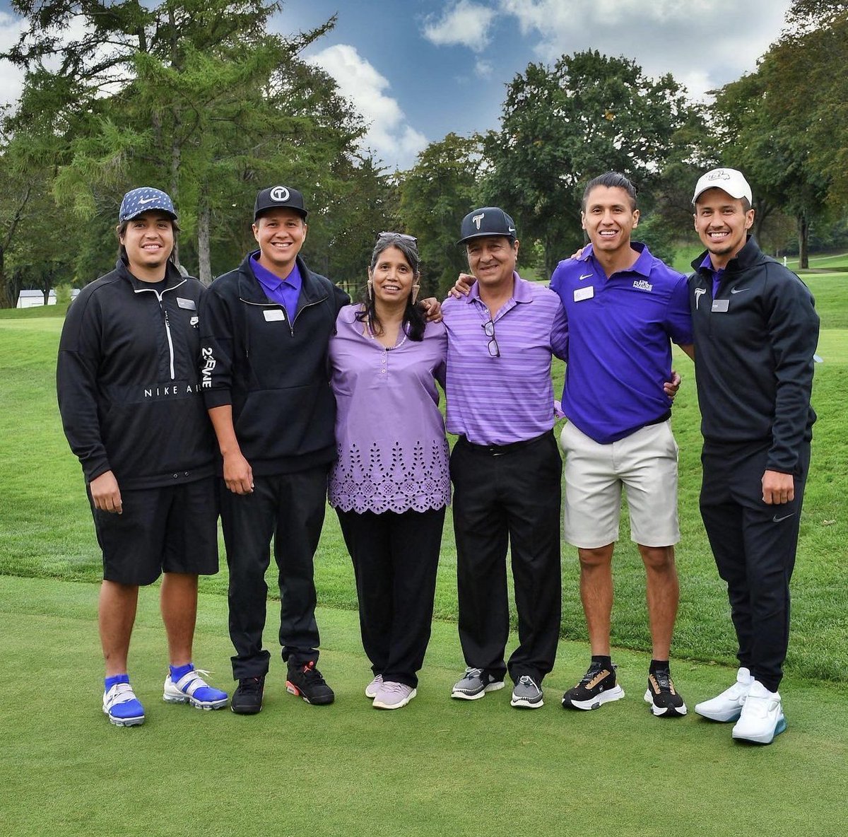 You're Invited to Tee Up with the Thompsons! ⛳ - mailchi.mp/4thefuturefoun…