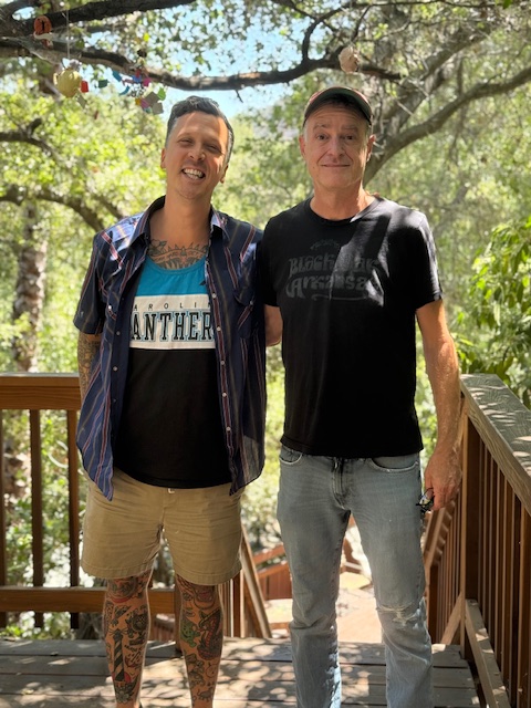 BJ Barham (w/ Mookie Blaiklock, James Mannion)
BJ Barham of American Aquarium  ( <a href="/USAquarium/">American Aquarium</a> )   is the special music guest inspiring the  improv with his songs O’ Lover, Cherokee Purples, and The First Year.
podcasts.apple.com/us/podcast/bj-…