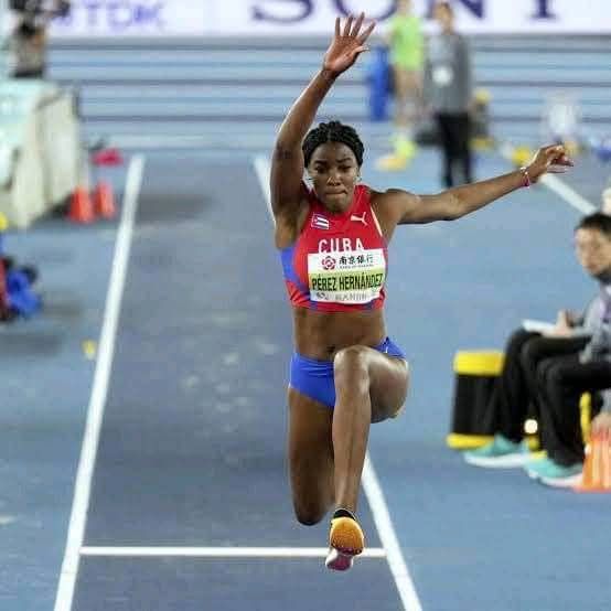 #Cuba Oro mundial! 
Leyanis Pérez es la nueva campeona del triple salto al llevarse el oro en el campeonato mundial de atletismo de Tokyo. 
#MujeresEnRevolución 
#DeporteCubano
FELICIDADES CAMPEONA ‼️