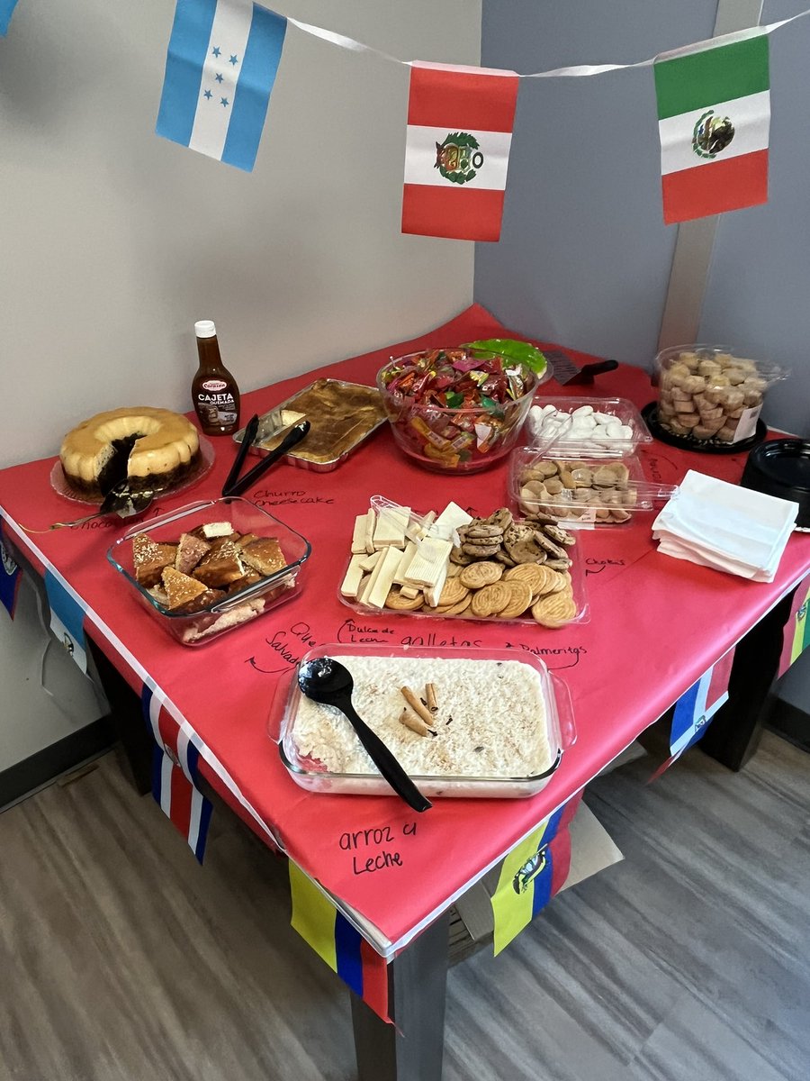 JAbarcaHJH's tweet image. What a great way to kick off Hispanic Heritage month at Haskett! 

#WeAreHaskett #HispanicHeritage 
@HaskettJH