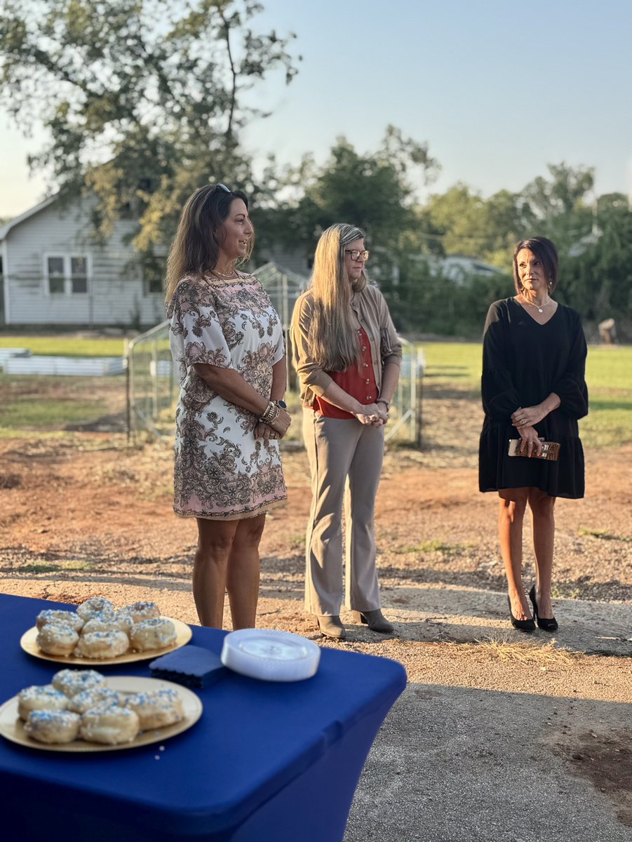 The ribbon is cut at Jim Thorpe Academy’s new Outdoor Classroom! Thanks to a $10K grant from Sovereign Bank, students will gain real-world skills in gardening, carpentry, cooking &amp; more.

Grateful for partners who invest in our Wolves’ future! 💙

#ShawneeStrong #GoWolves