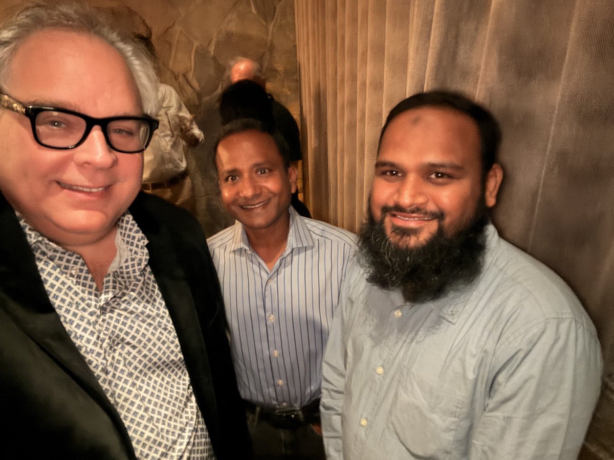 EvanKirstel's tweet photo. Had a fantastic evening with the @ManageEngine team, customers, partners, and analysts. Great connecting with the VP of Technology at SelectQuote—such a strong culture and enthusiasm all around. Excited for the upcoming #userconfusa today and what’s next🚀 https://t.co/YL4vui91Jc