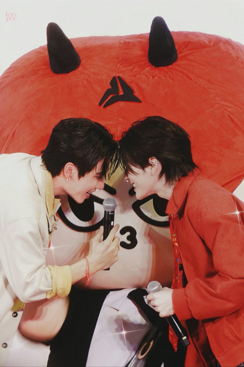 forporrr_'s tweet image. แด๊ดๆป๊าๆรักกันได้เลย เมี่ยงจาจ้องงง! 

—— @perthppe @Ppsanta ♡

PERTHSANTA DOMIIA AT DOIKHAM

#ICEPOPFreezeFreshxPerthSanta
#PerthSanta #เพิร์ธแซนต้า