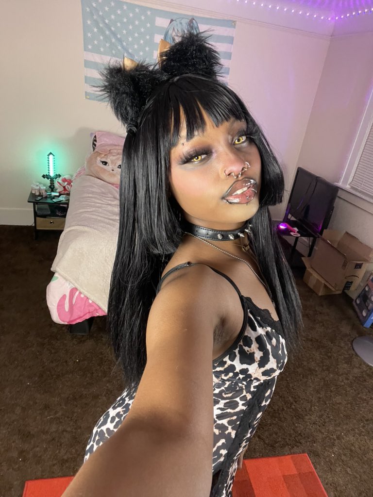 GoddessBaezy tweet media