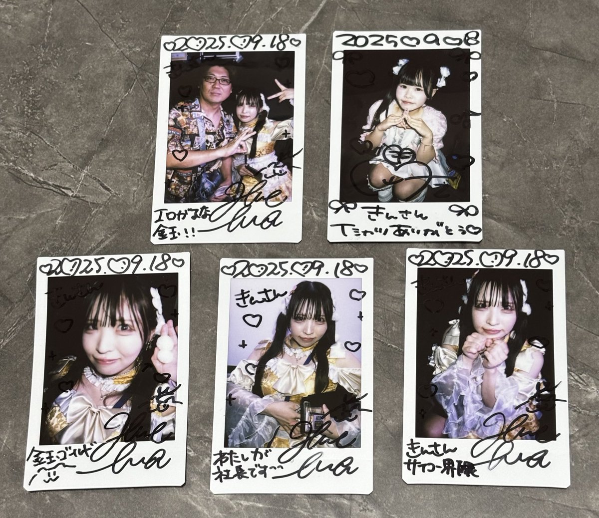 りたがやりたがっていたワガマき×RAiMEIツーマンライブ行ってきました✨ライメイあと6回で解散だそうなので行けるとこは行こうと思うのは10/2行けない後ろめたさがあるから(；´Д｀)
姫廻さんのヘアアクセか金玉みたくて素敵✨りたから借りたそうでこれもう私信じゃないですか💛ありがとサンキュ😊