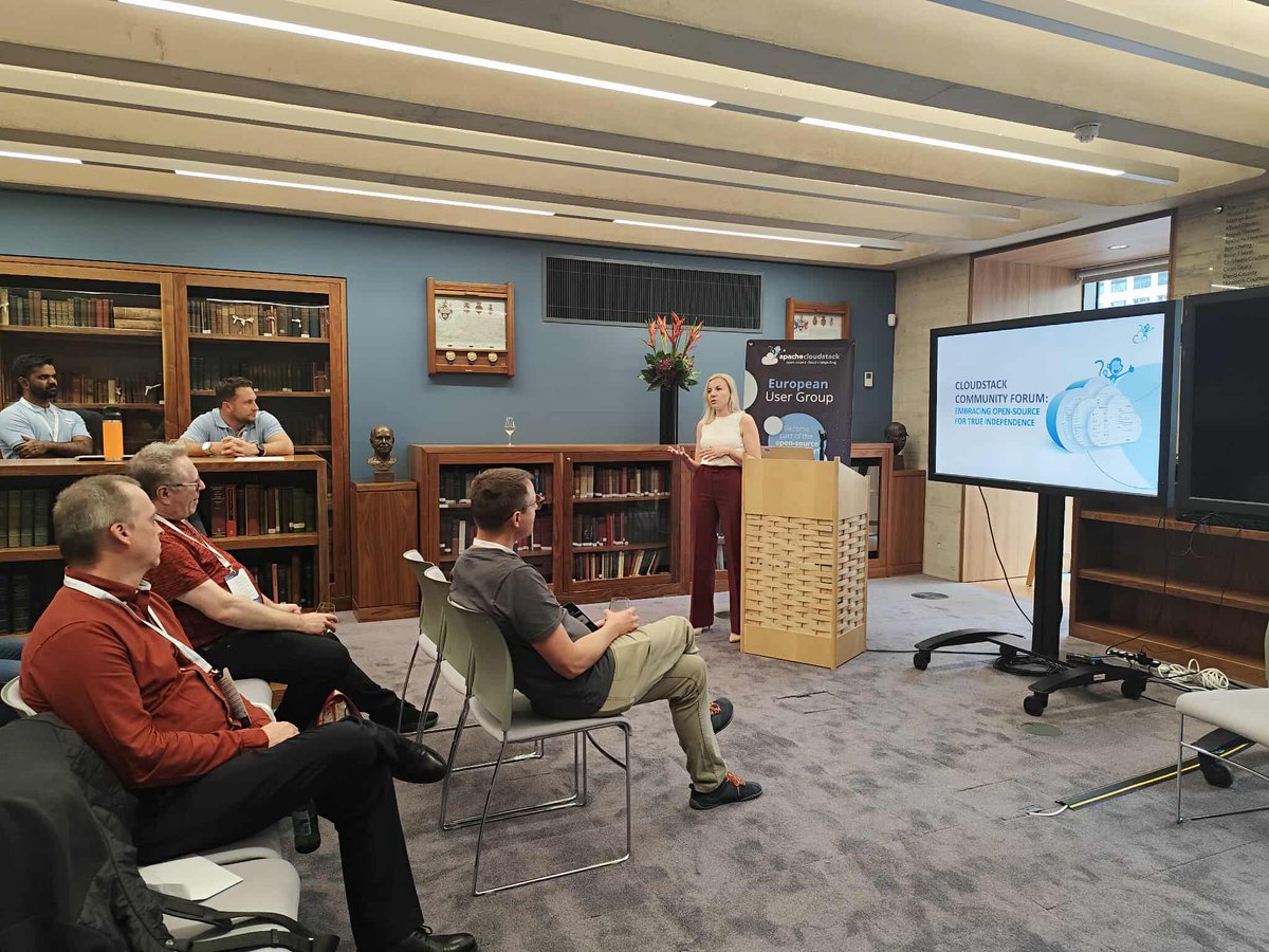 CloudStack's tweet image. Wrapping up #CSEUG with the Community Forum led by @Ivet_H_Petrova from @shapeblue. A collaborative space to talk #OpenSource, cloud strategy &amp;amp; independence.