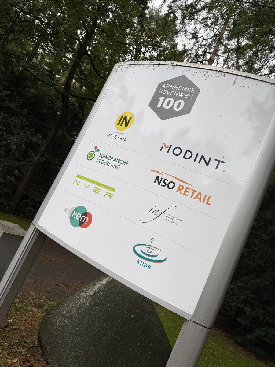 Toob_Alers's tweet image. Geen straf om hier actief aan het werk te zijn, toch?  #Kern #InRetail

Nu… echt weekend 😉