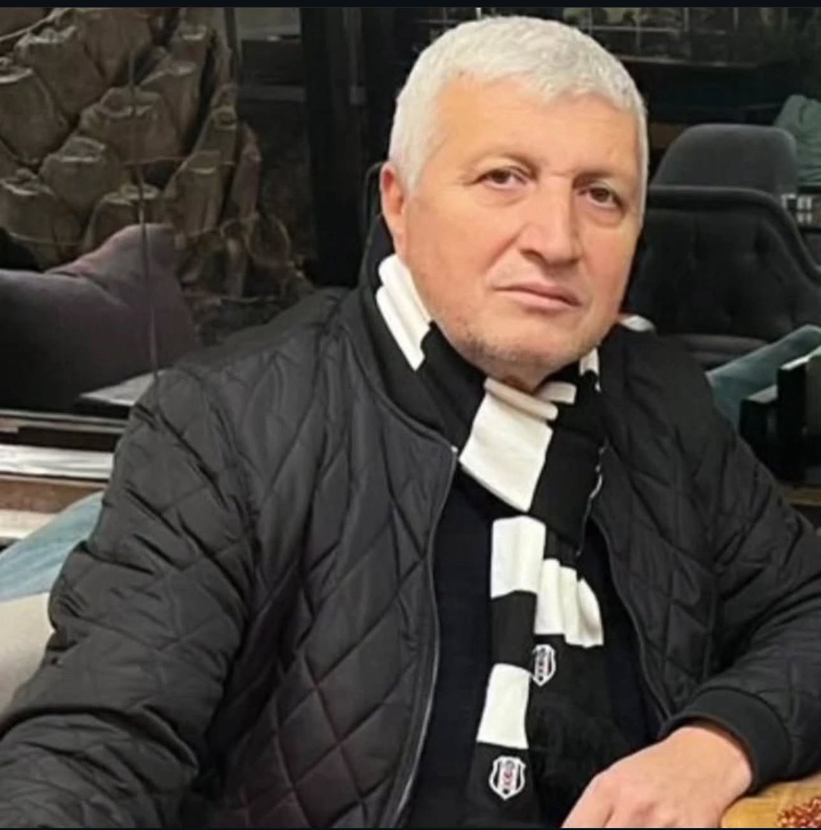 BAŞIMIZ SAĞOLSUN

Tribünümüzün büyüklerinden Can Yanık abimizin vefat haberini derin bir üzüntüyle öğrenmiş bulunmaktayız.
Tüm sevenlerine baş sağlığı diliyoruz.
Mekanı cennet olsun Can Abinin.