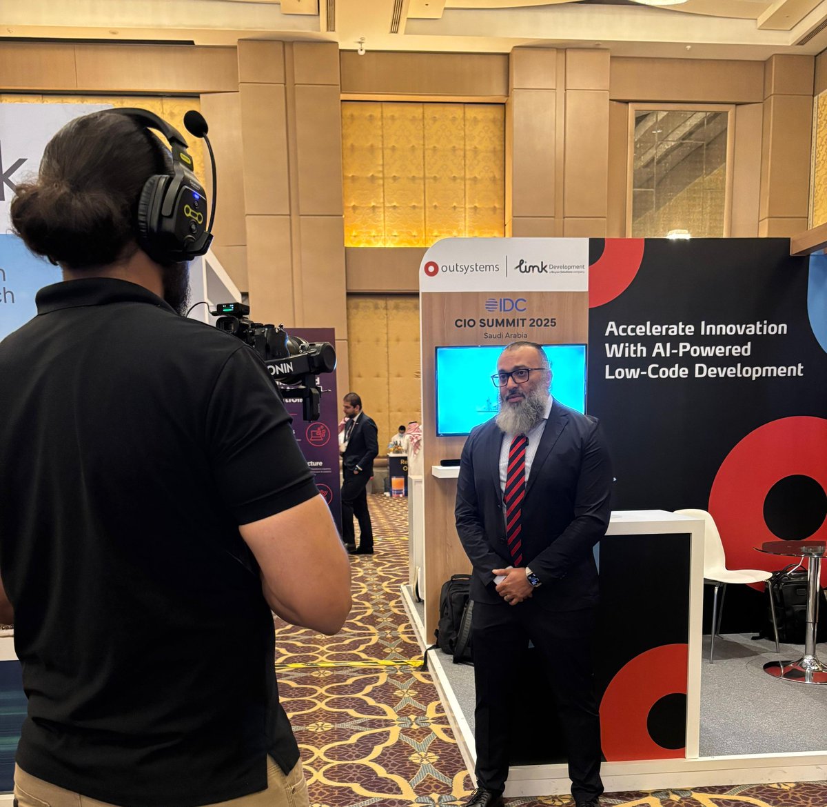 linkdevelopment's tweet image. What a phenomenal conclusion to IDC CIO Summit 2025! 

Our session &quot;GenAI Meets Enterprise Low-Code: A Strategic Pathway to Innovation&quot; with Mohamed Shaaban and Gasser Abdullah showcased how AI-powered solutions are transforming enterprises across Saudi Arabia.

Thank you to all…
