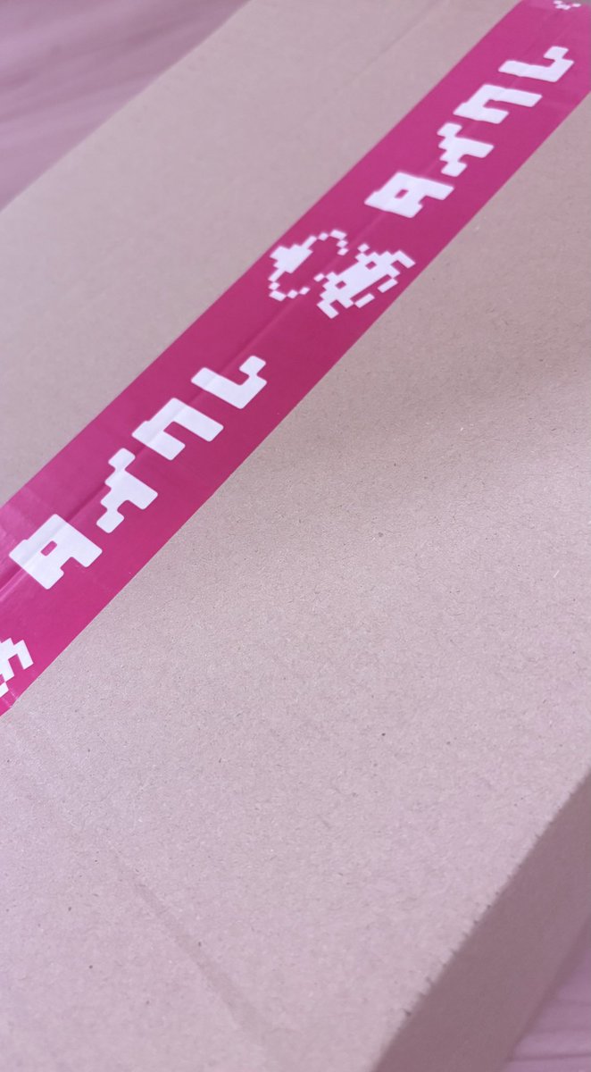 荷物届いたんやけど伝票見ずに中身がわかったのは初めてでした👾