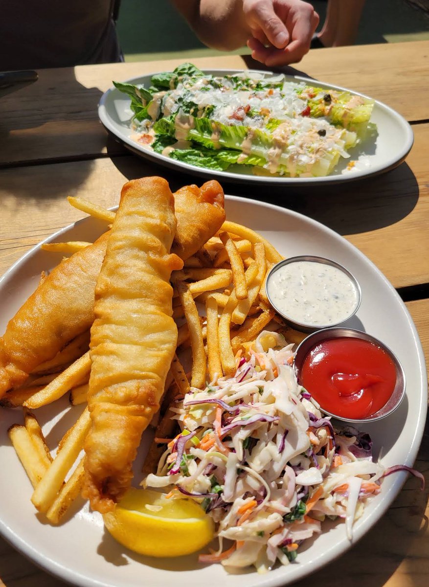 gauravbhangoo's tweet image. Fish n' chips for brunch #grub #yumm