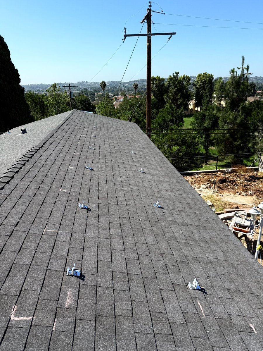 MagicSolarUSA's tweet image. We’ve completed a high-efficiency solar installation on a stunning ADU, delivering clean, reliable energy and long-term savings. What would inspire you to choose solar for your home or ADU? ☀️ #SolarEnergy #CleanEnergy #Sustainability