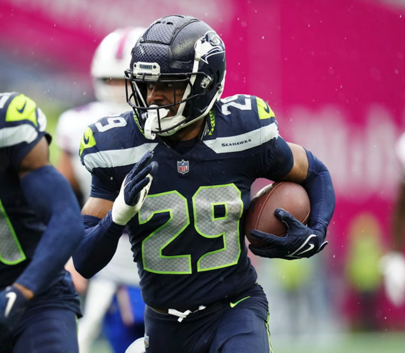 SamiOnTap's tweet photo. Josh Jobe has been LOCK down for the Seahawks...

Not only does he have a QB passer rating of 0.00 allowed on him...

He is 5th in the NFL with 0.9 yards allowed per target.

He's only allowed 2 catches for 8 yards this year 🔥 🔒 https://t.co/Z2BpIdQrV7