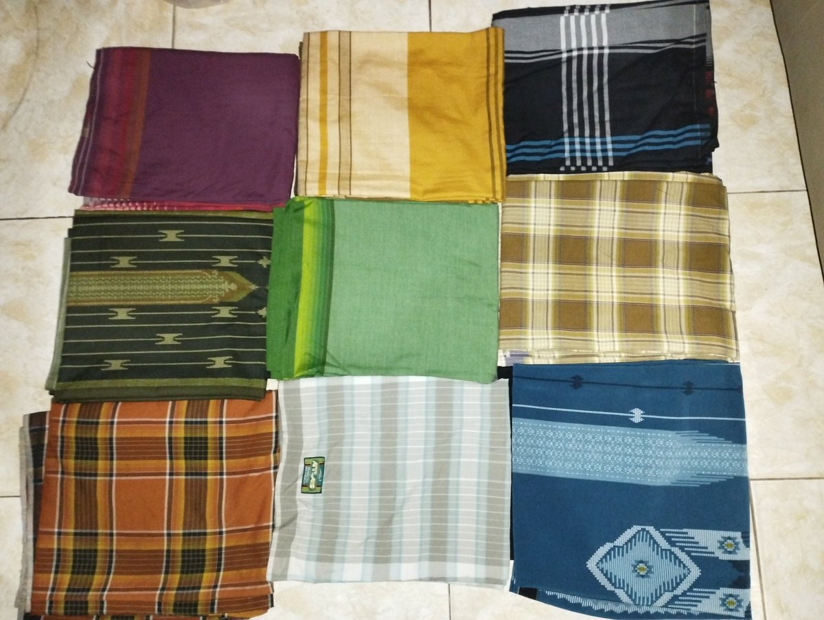 Mau ngurangi isi lemari, jual semuanya  ,kondisi sudah halus semua