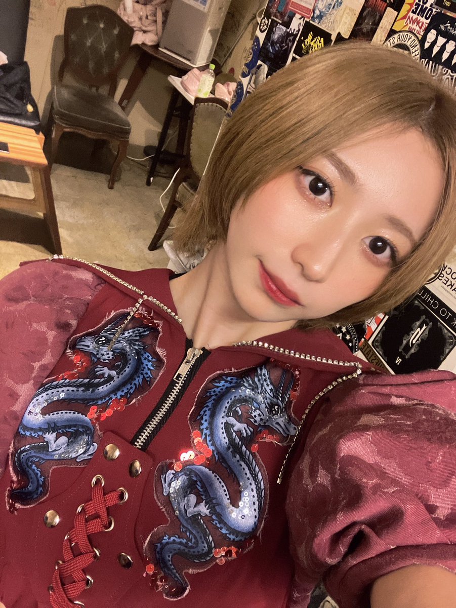 #せこ誕2025 ありがとうございました！
靖子さんの大事な日をステージ上で一緒に過ごさせていただけること本当にこの上なく幸せでした！💖 これからも靖子さんの大切な曲を届ける為に頑張ります！
はじめてMAPAを見たよって方もありがとうございました！また音楽で会いましょう🎶