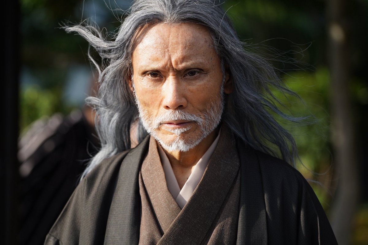 AibouNow's tweet photo. ＼#相棒 season24／
初回拡大SP『死して償え』
10/15(水)よる9時

🪭ゲスト解禁🪭
人間国宝の講談師… #片岡鶴太郎
敵か!?味方か!?検事総長…#余貴美子

人間国宝の光と影…
隠された事件の真相とは!?
そして、特命係の動きをつかんだ検察トップ検事総長はどう反応するのか───

#相棒24 #aibou https://t.co/hAn6Uuyon4