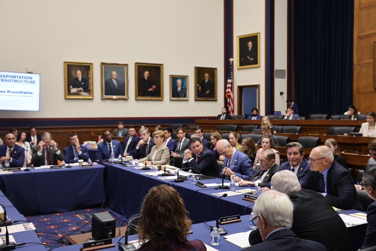 RepDavidRouzer's tweet image. This morning, I led a bipartisan roundtable with my colleagues on the Highways and Transit Subcommittee along with transit leaders &amp;amp; law enforcement from around the country to discuss deterring transit crime. This fall, the T&amp;amp;I Committee will work to craft a Surface…