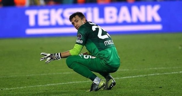 ebargan1's tweet photo. @GalatasaraySK Üşüyoruz. https://t.co/p6mxw5CXwj