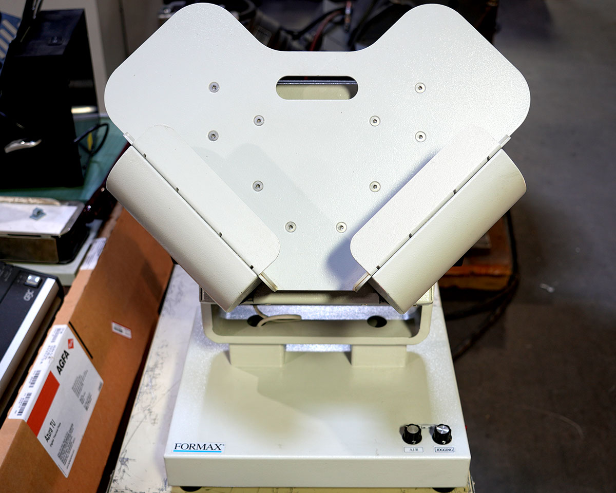 usedpresses's tweet image. ⚠️ Formax Table Top Air Jogger Available ⚠️

▶️ Sheets up to 12 x 18 in
▶️ Hold up to 940 sheets 20#
▶️ Up to 2.500 vibrations/min
▶️ 2 Operating modes

Visit 🇨🇦: ow.ly/EmYe50WZ2Yg  👈

Call ☎️ +1 (416) 752-4488 or 📨 machines@printersparts.com

#Formax  #TableAir #Jogger