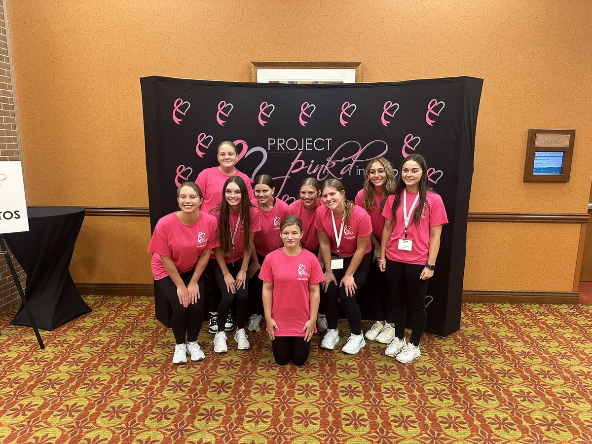 Huge thanks to <a href="/CoachSturgeon21/">Jeff Sturgeon I Head Softball Coach Omaha Mercy</a> and our girls for helping put on a great event at the Project Pink’d Gala in August! So proud of their heart and service! 💖🤩

<a href="/ProjectPinkd/">Project Pink'd</a> 

#Team2