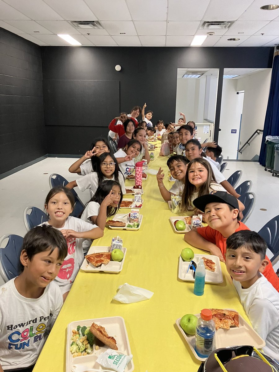 penceSBUSD's tweet image. Congratulations to our Very Important Classes for receiving VIP treatment today due to their high attendance during the month of August! @sbusd_news #pencepenguins @Supt_SBUSD